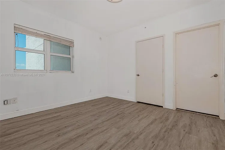 One Fifty One At Biscayne #902 image #11