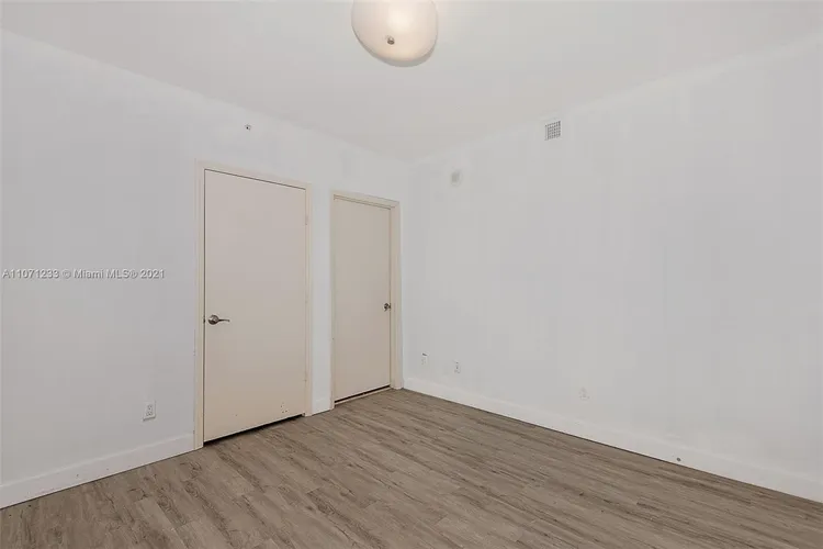 One Fifty One At Biscayne #902 image #13