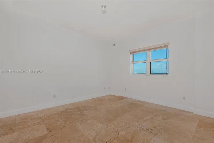 One Fifty One At Biscayne #902 image #15