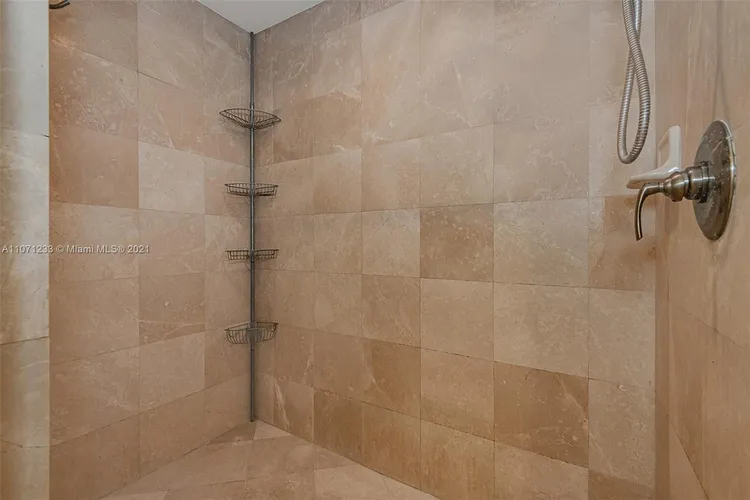 One Fifty One At Biscayne #902 image #24