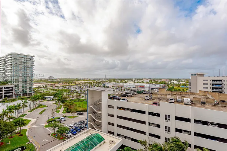 One Fifty One At Biscayne #902 image #28