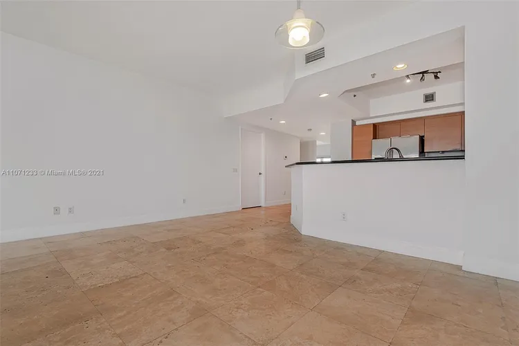 One Fifty One At Biscayne #902 image #8