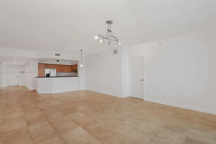 One Fifty One At Biscayne #902 image #9