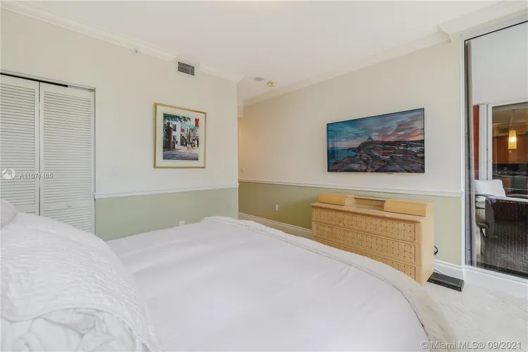 Ocean Club - Club Tower Two #202 image #23