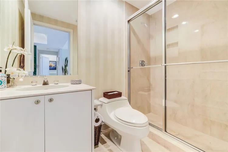 Ocean Club - Club Tower Two #202 image #24