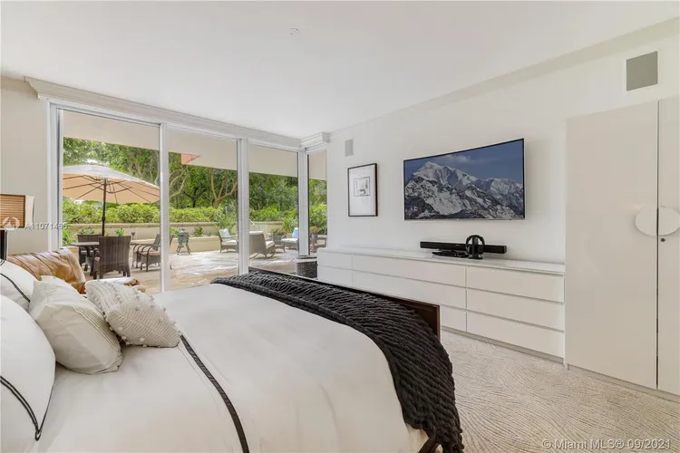 Ocean Club - Club Tower Two #202 image #27