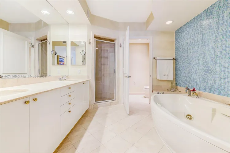 Ocean Club - Club Tower Two #202 image #31