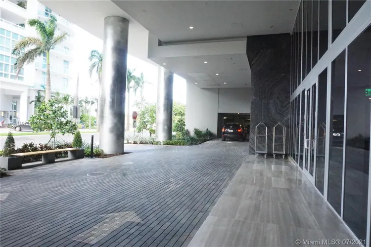 Aria on the Bay #917 image #10