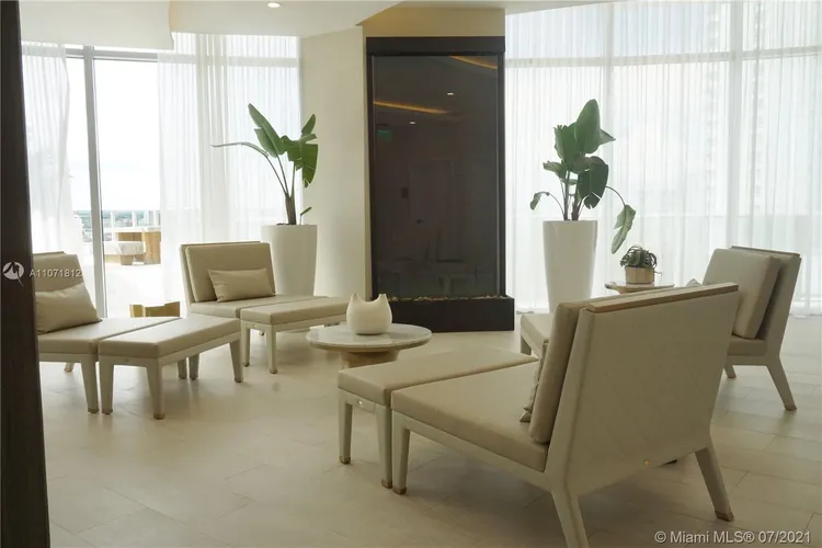 Aria on the Bay #917 image #23