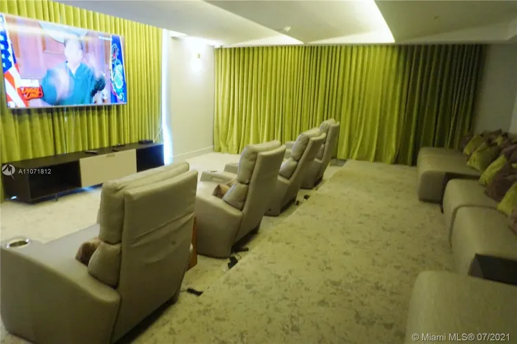 Aria on the Bay #917 image #32