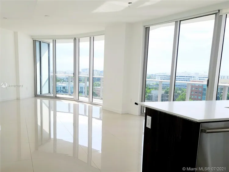 Aria on the Bay #917 image #57