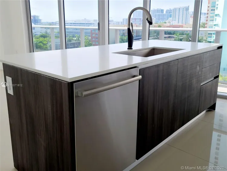Aria on the Bay #917 image #58