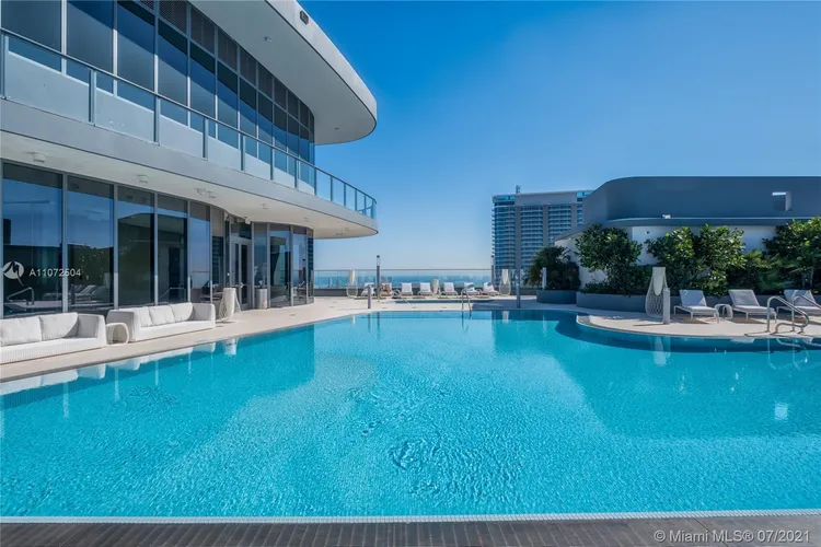 Brickell Flatiron #2412 image #24