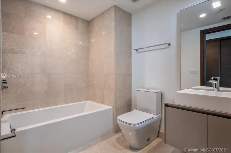 Brickell Flatiron #2412 image #9