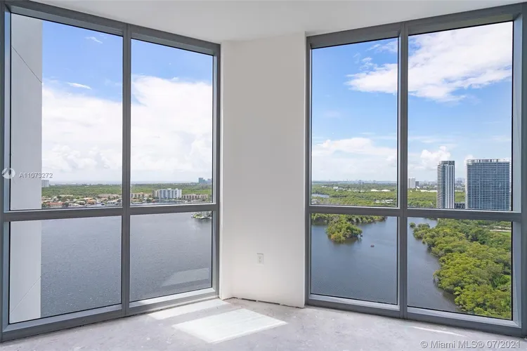 Marina Palms Yacht Club and Residences South Tower #2302 image #15