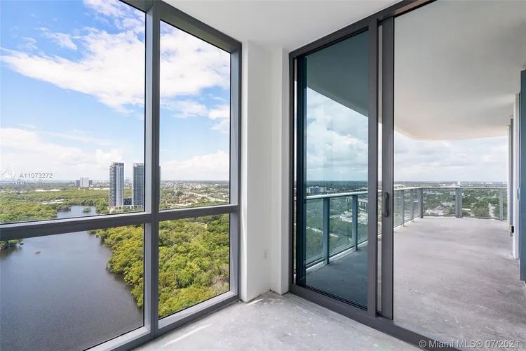 Marina Palms Yacht Club and Residences South Tower #2302 image #16