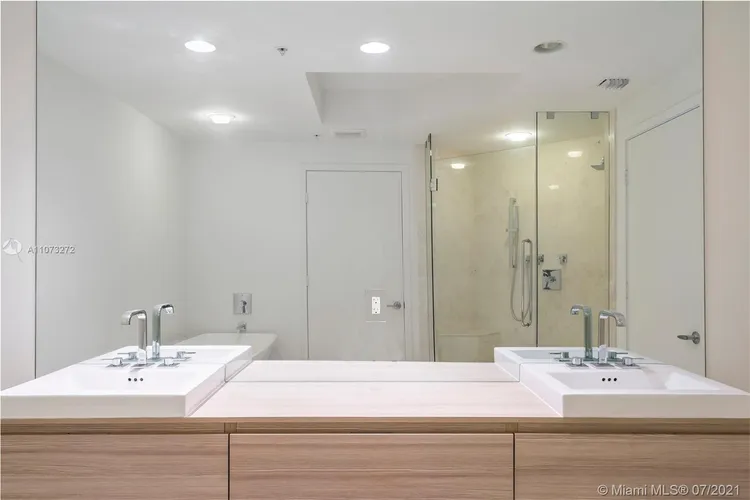 Marina Palms Yacht Club and Residences South Tower #2302 image #21