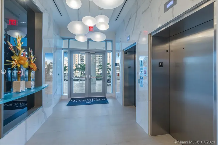 Marina Palms Yacht Club and Residences South Tower #2302 image #31