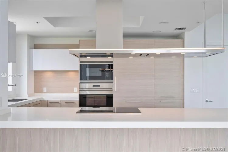 Marina Palms Yacht Club and Residences South Tower #2302 image #8