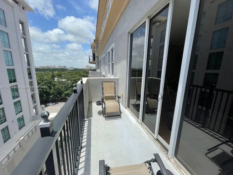 One Village Place #906 image #9