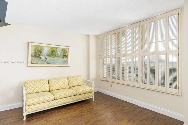 Tower 41 #1410 image #17