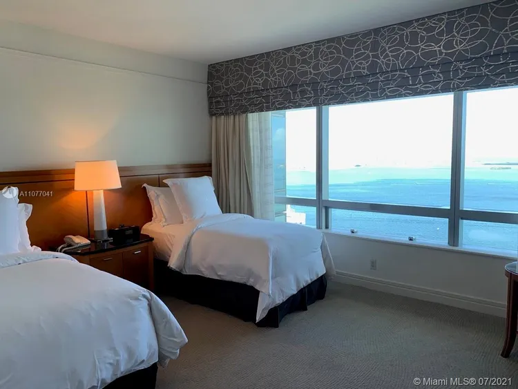 The Four Seasons Residences #3206 image #14