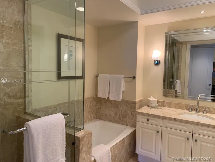 The Four Seasons Residences #3206 image #17