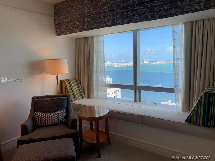 The Four Seasons Residences #3206 image #20