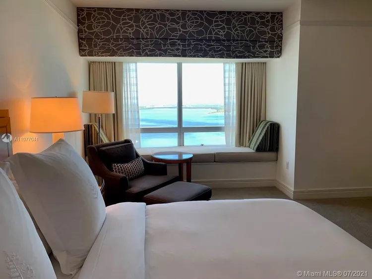 The Four Seasons Residences #3206 image #21