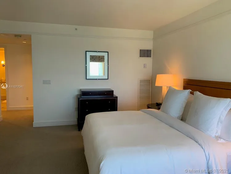 The Four Seasons Residences #3206 image #24