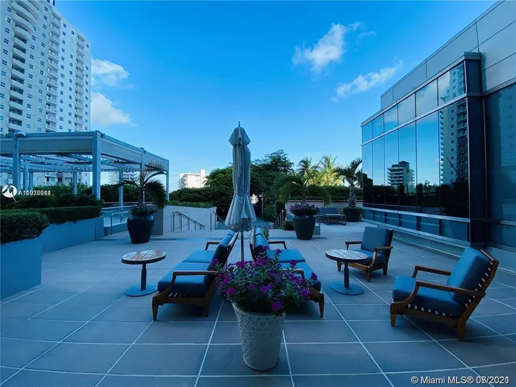 The Four Seasons Residences #3206 image #29