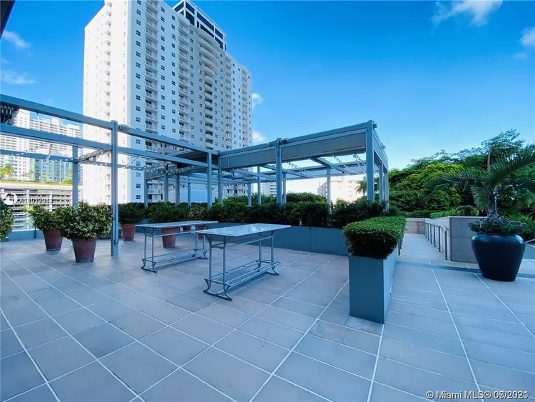 The Four Seasons Residences #3206 image #30