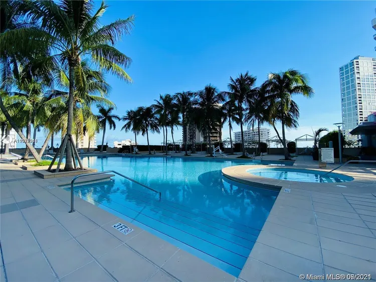 The Four Seasons Residences #3206 image #34