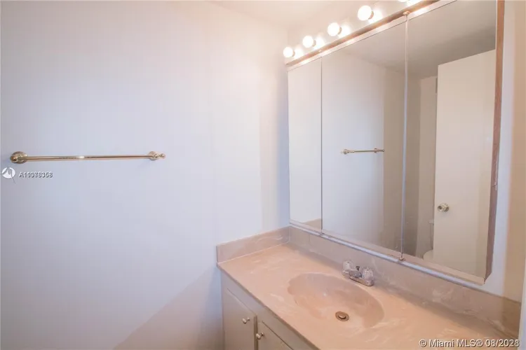 Olympus Towers and Marina #910 image #13