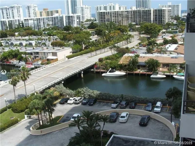 Olympus Towers and Marina #910 image #35