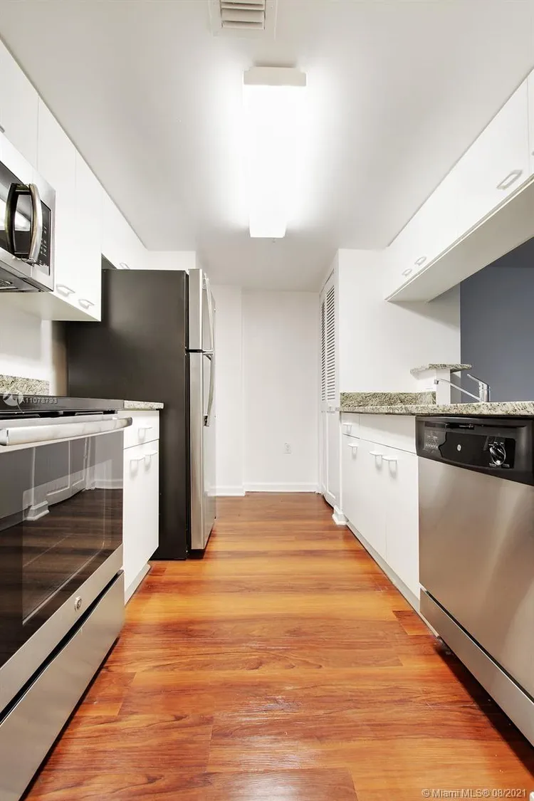 Bay Parc #14F image #14