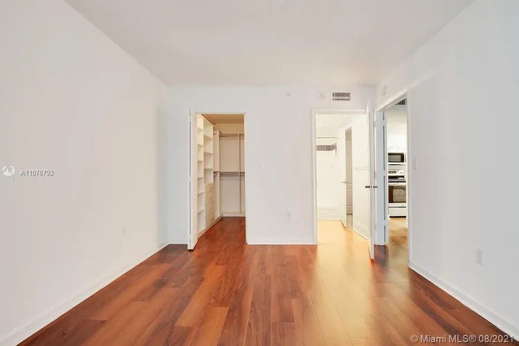 Bay Parc #14F image #21