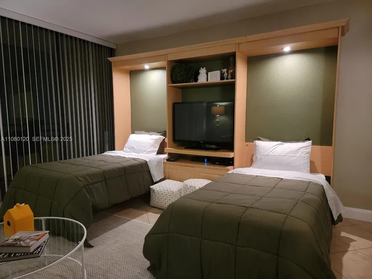 Alexander Towers #407 image #18