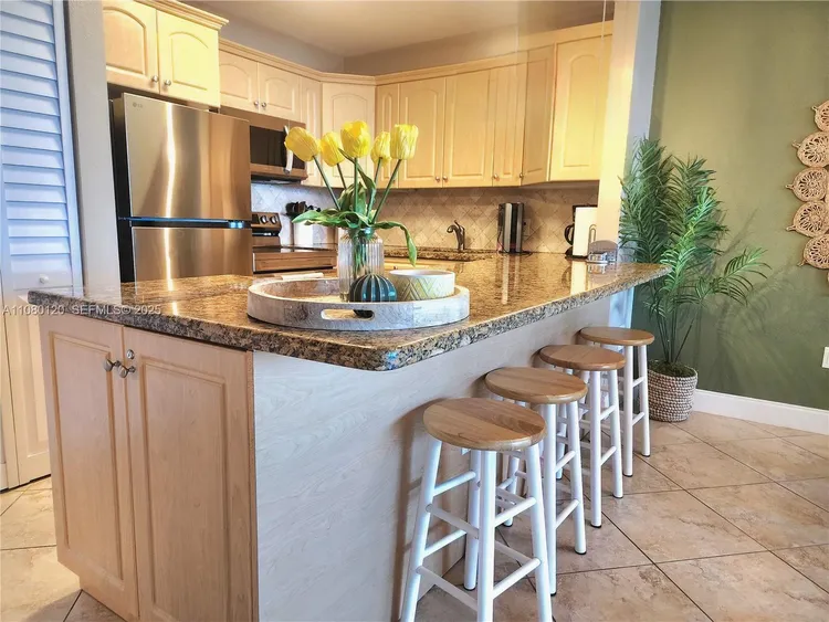 Alexander Towers #407 image #7