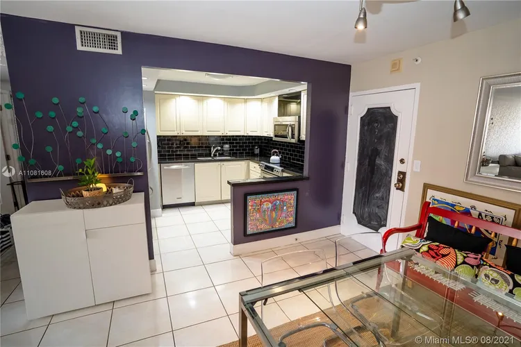 Costa Bella #1405 image #10