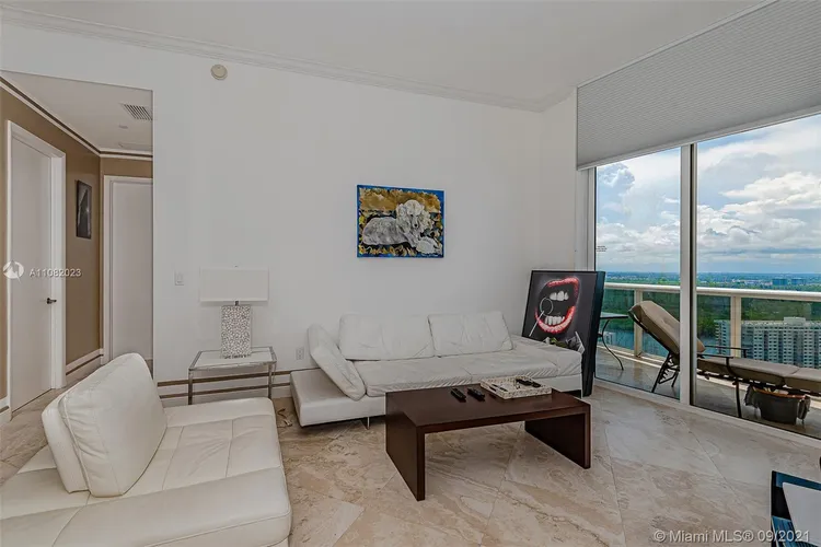 Trump Tower 2 #3205 image #10