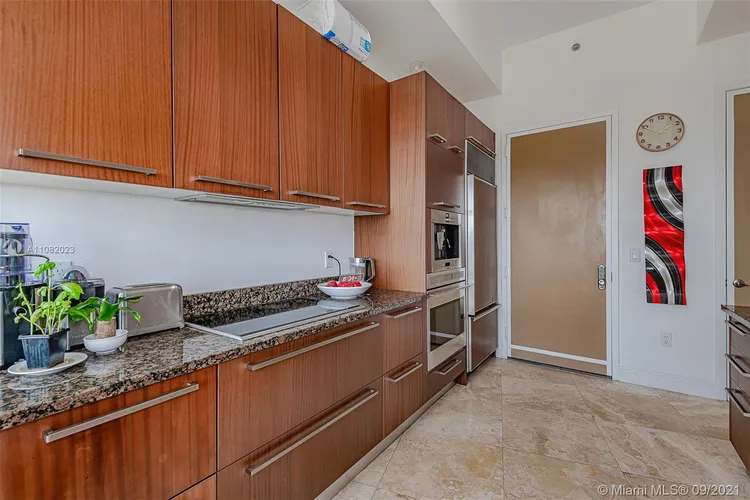 Trump Tower 2 #3205 image #13