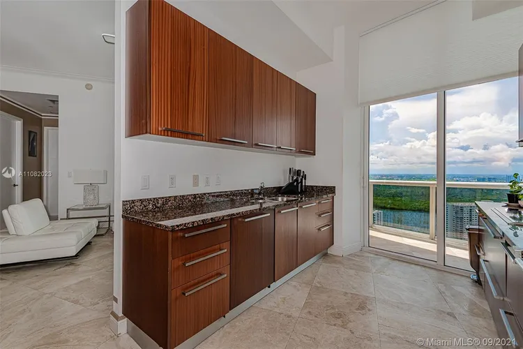 Trump Tower 2 #3205 image #15