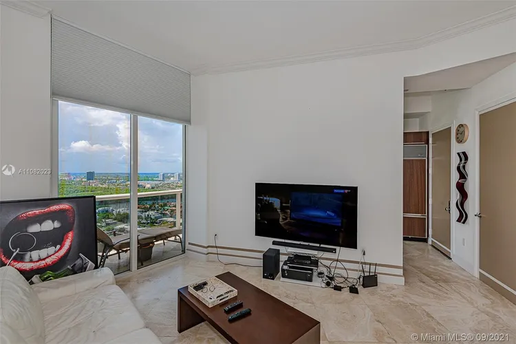 Trump Tower 2 #3205 image #17