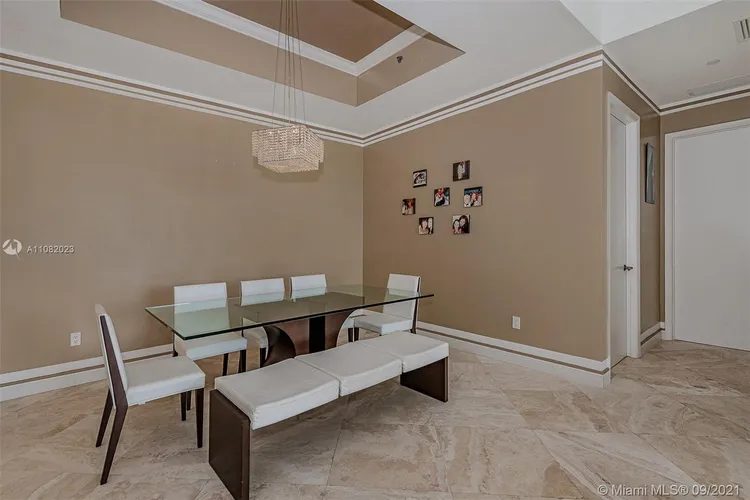 Trump Tower 2 #3205 image #19