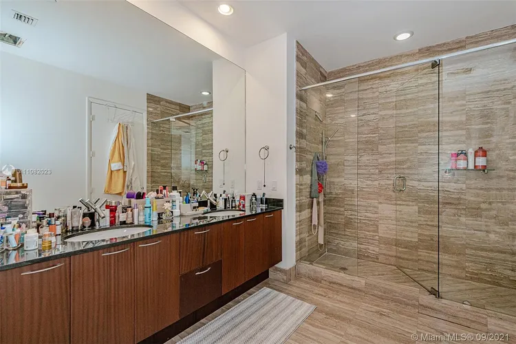 Trump Tower 2 #3205 image #22