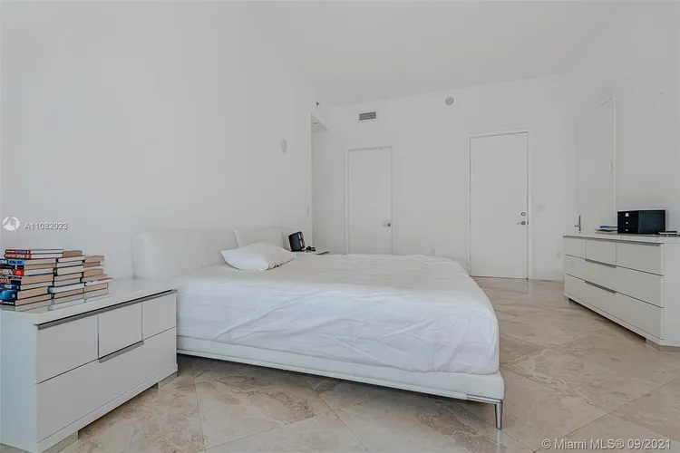 Trump Tower 2 #3205 image #24