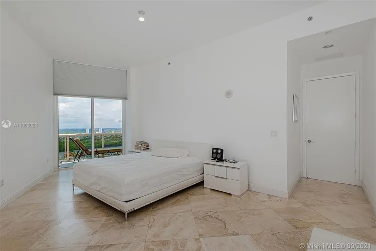 Trump Tower 2 #3205 image #25