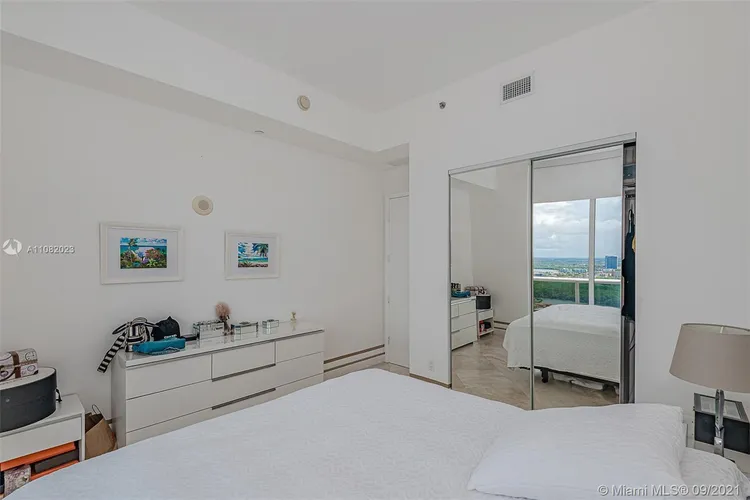 Trump Tower 2 #3205 image #27