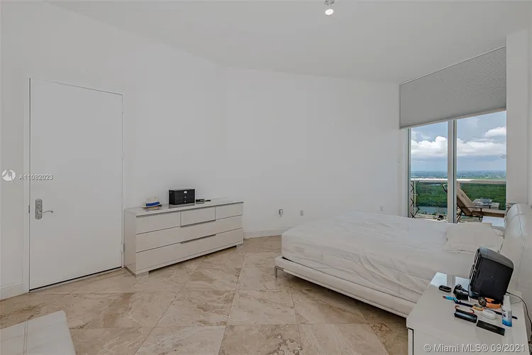 Trump Tower 2 #3205 image #28